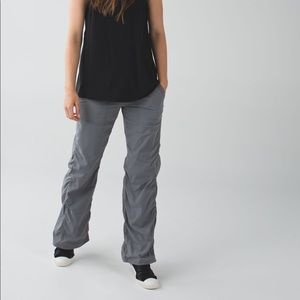 Lululemon Dance Studio II *unlined* Regular